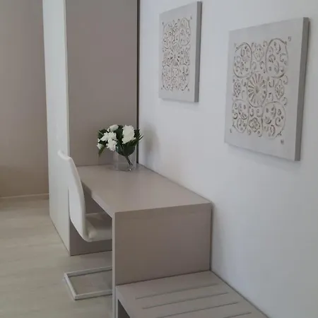 Ledwars Nocleg ze śniadaniem 3*