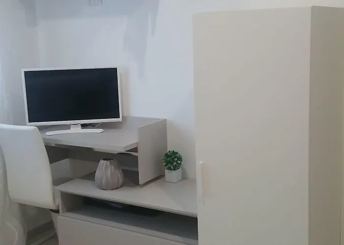 Ledwars Panzió Taviano