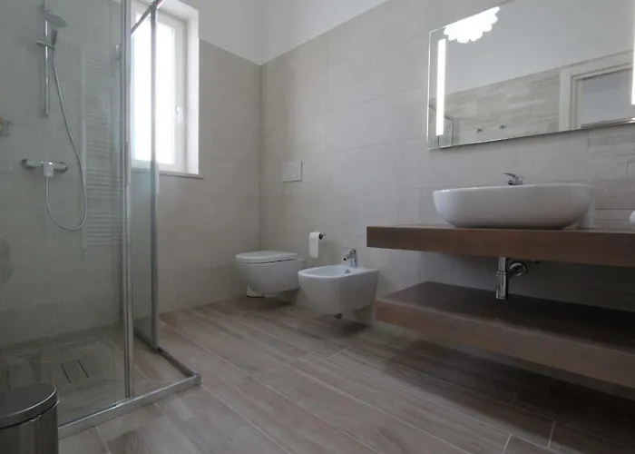 Ledwars לינה וארוחת בוקר